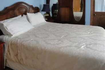 Riverside Bed And Breakfast