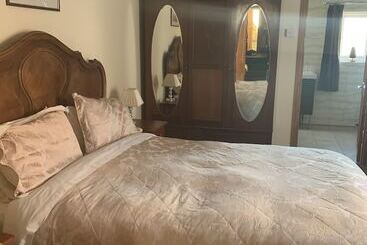 Riverside Bed And Breakfast
