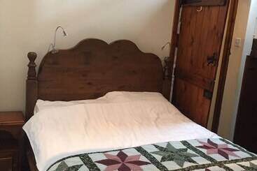 Roaches Cottages