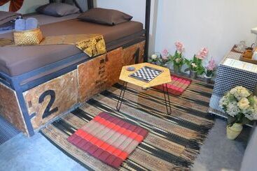 هاستل Dawnthaya Ayutthaya House บ้านดอนธยๅ อยุธยา