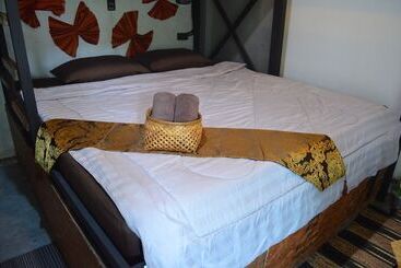 هاستل Dawnthaya Ayutthaya House บ้านดอนธยๅ อยุธยา