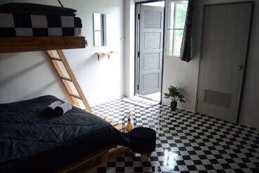 هاستل Dawnthaya Ayutthaya House บ้านดอนธยๅ อยุธยา