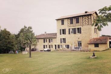 Bed and Breakfast A Clairefontaine