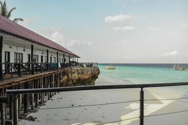تختخواب و صبحانه Amaan Beach Bungalows