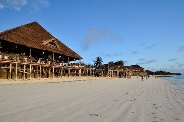 تختخواب و صبحانه Amaan Beach Bungalows