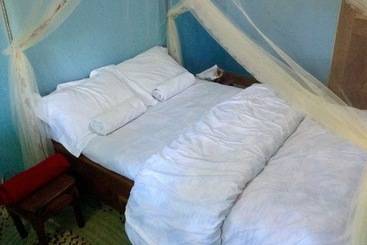 تختخواب و صبحانه Frina Buffalo Lodge