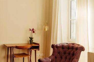 تختخواب و صبحانه La Maison De Gruissan