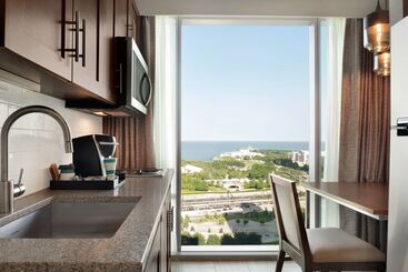 Homewood Suites By Hilton Chicago Downtown South Loop