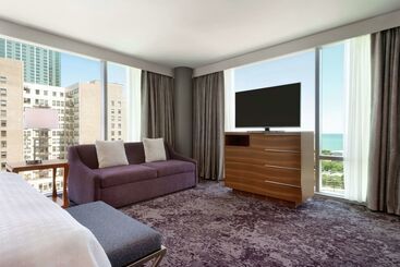 Homewood Suites By Hilton Chicago Downtown South Loop