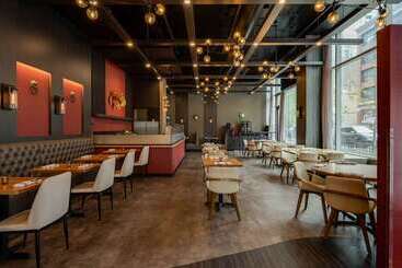 Homewood Suites By Hilton Chicago Downtown South Loop