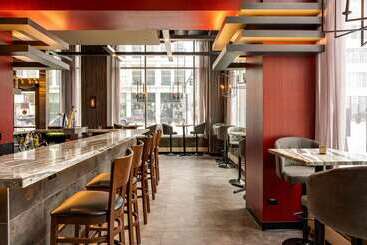 Homewood Suites By Hilton Chicago Downtown South Loop