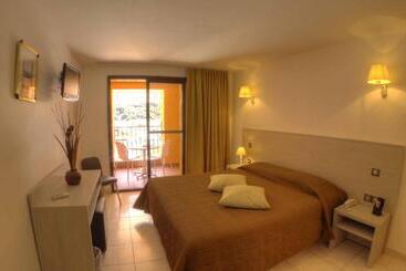 هتل Hôtel Le Romantique