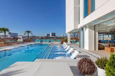 هتل Margaritaville Vacation Club By Wyndham Nashville