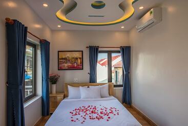 هتل Minh An Riverside Villa