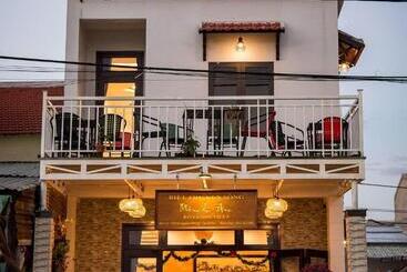 هتل Minh An Riverside Villa