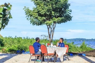 هتل Nature S Green Beach Resort