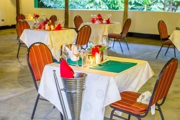 هتل Nature S Green Beach Resort