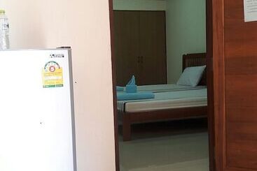 هتل Siri Apartment