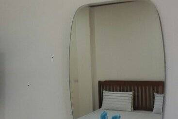 هتل Siri Apartment