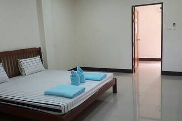 هتل Siri Apartment