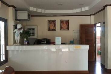 هتل Siri Apartment