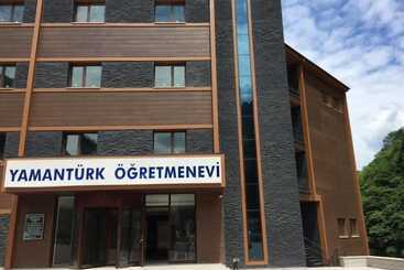 هتل Yamanturk Ogretmenevi