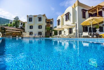 Mira Suites