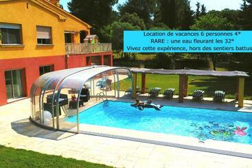 Rare Escale Bicolore Bas De Villa Privé Proche De Cassis Piscine Chauffée Pendant L été