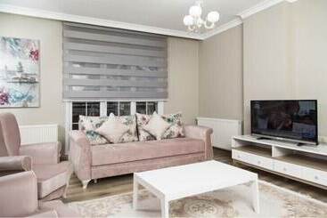 4levent Suites