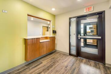 فندق Econo Lodge