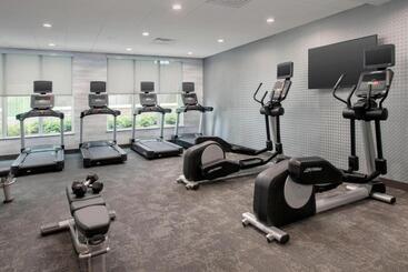 هتل Fairfield Inn & Suites By Marriott New Orleans Metairie