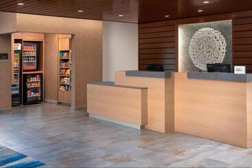 هتل Fairfield Inn & Suites By Marriott New Orleans Metairie