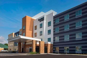 هتل Fairfield Inn & Suites By Marriott New Orleans Metairie