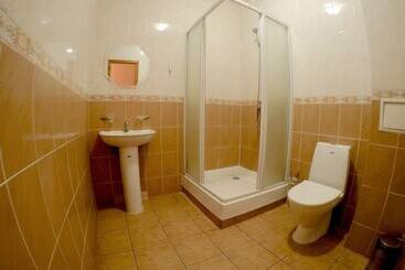 هتل Inn On Zhytomyrska