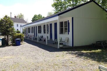 Marvin Gardens Motel