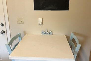 Marvin Gardens Motel
