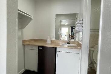 مُتل Palms Inn & Suites