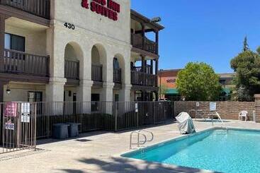 مُتل Palms Inn & Suites