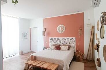 پانسیون Chambres D Hotes  Le Magnolia