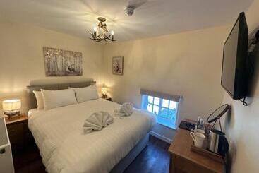 تختخواب و صبحانه The New Forest Inn