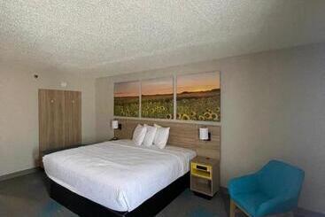 酒店 Days Inn By Wyndham Mandan Bismarck Area