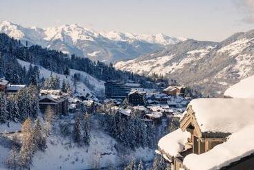 Ecrin Blanc Resort Courchevel   Aquapark - Courchevel