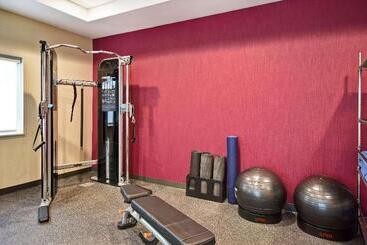 هتل Home2 Suites By Hilton Georgetown
