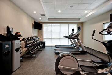 هتل Home2 Suites By Hilton Georgetown