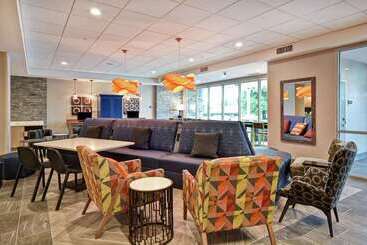هتل Home2 Suites By Hilton Georgetown
