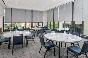 هتل Hyatt House Chicago West Loop Fulton Market