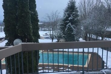 هتل La Bastide Du Cantal