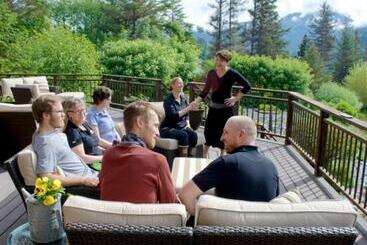 هتل Stillpoint Lodge   All Inclusive