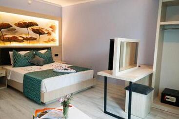 هتل آپارتمان Livaneli Boutique Otel