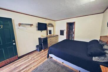 مُتل Cedar Wood Inn